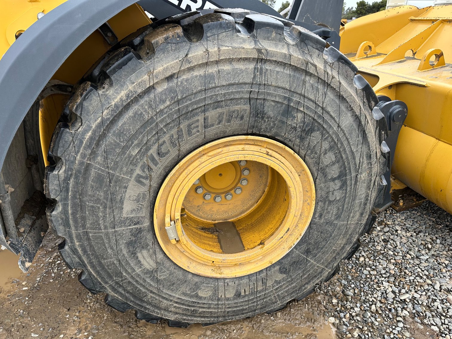Image for 2020 John Deere 744L