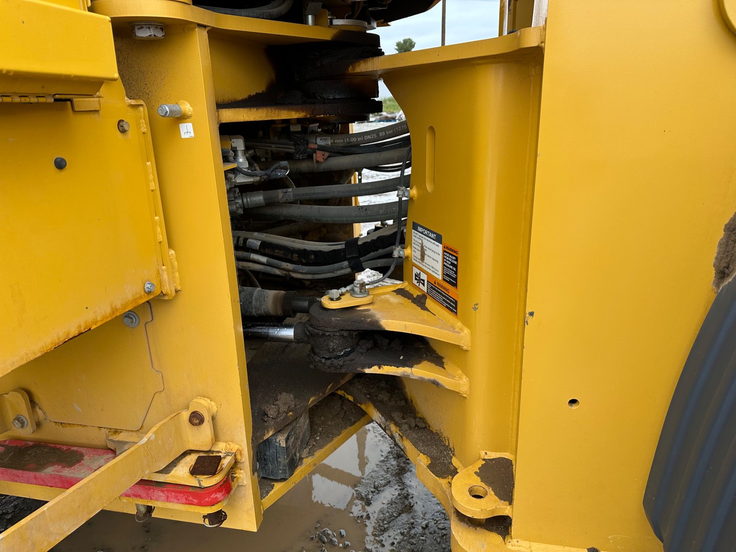 Image for 2020 John Deere 744L