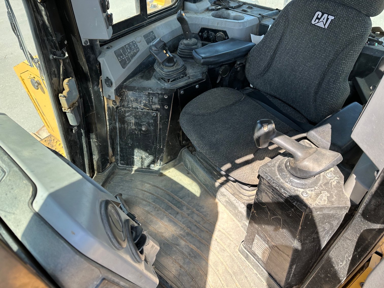Image for 2018 Caterpillar D6T LGP