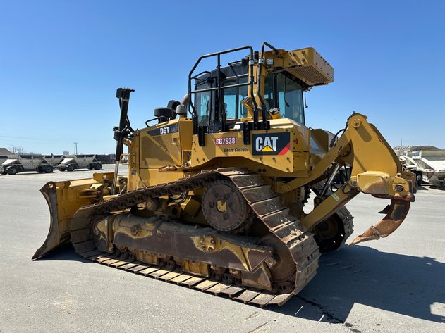 Image for 2018 Caterpillar D6T LGP
