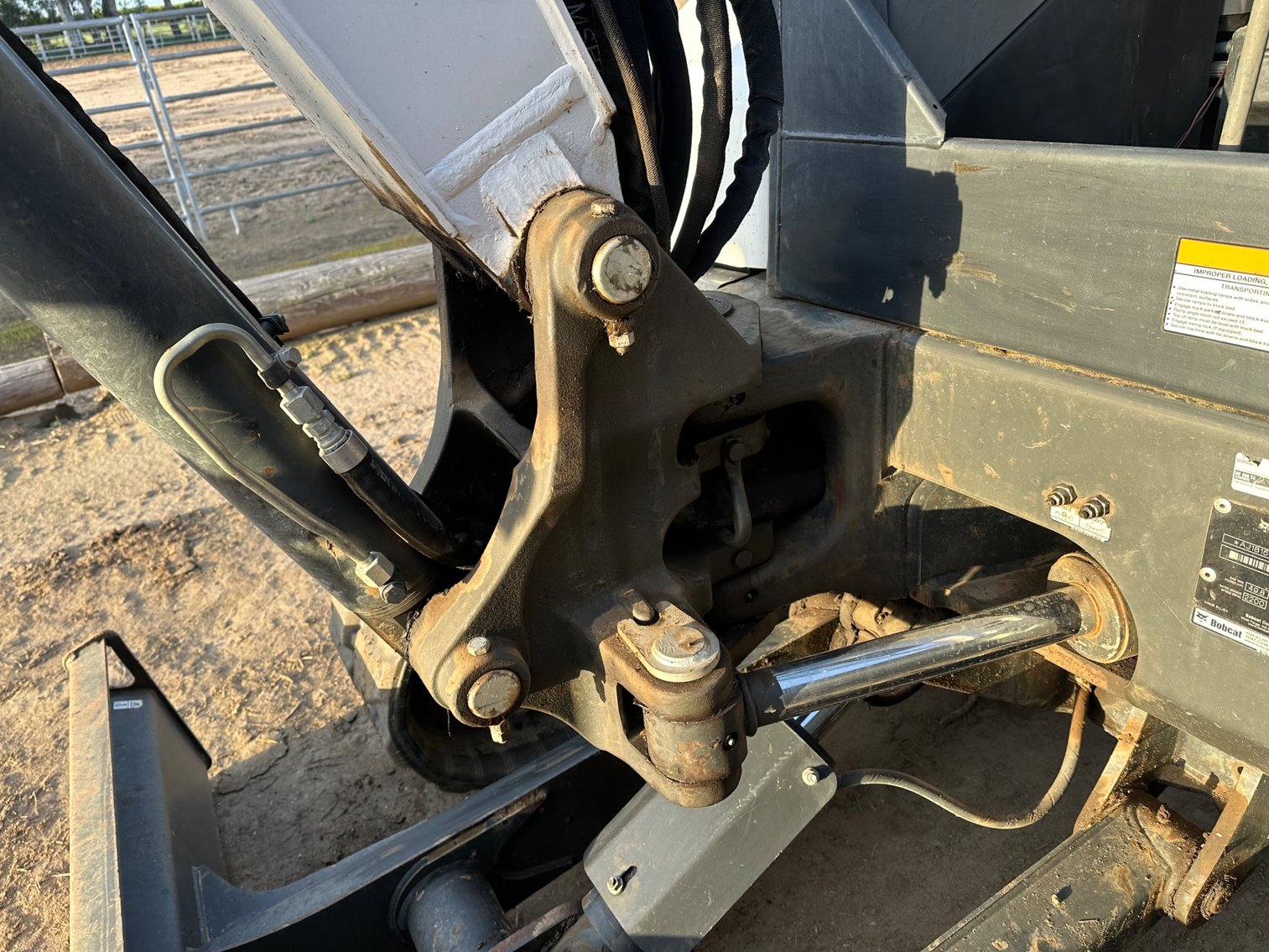 Image for 2019 Bobcat E50