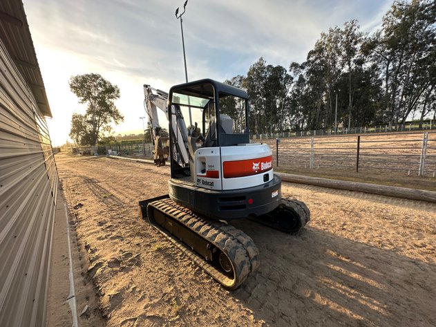 Image for 2019 Bobcat E50