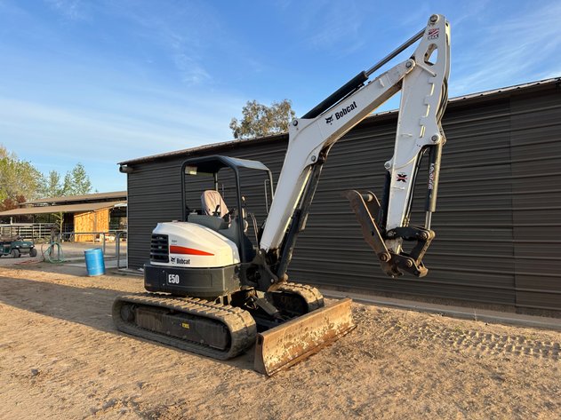 Image for 2019 Bobcat E50