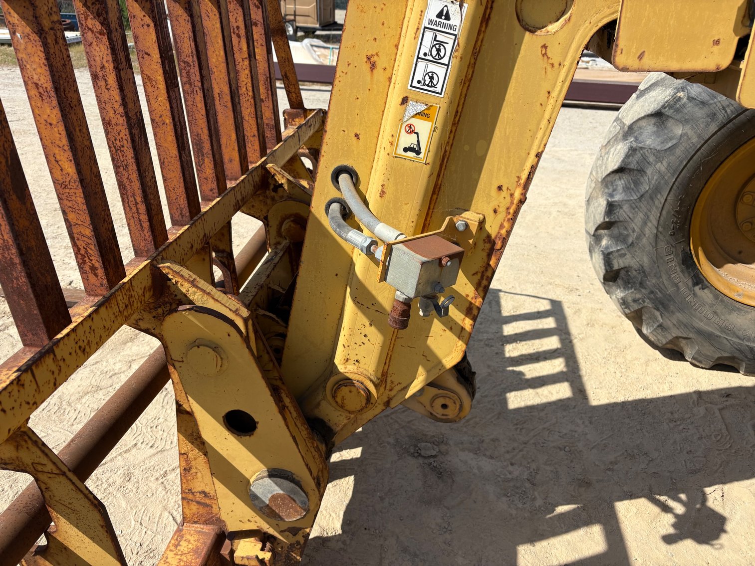 Image for Caterpillar TH83