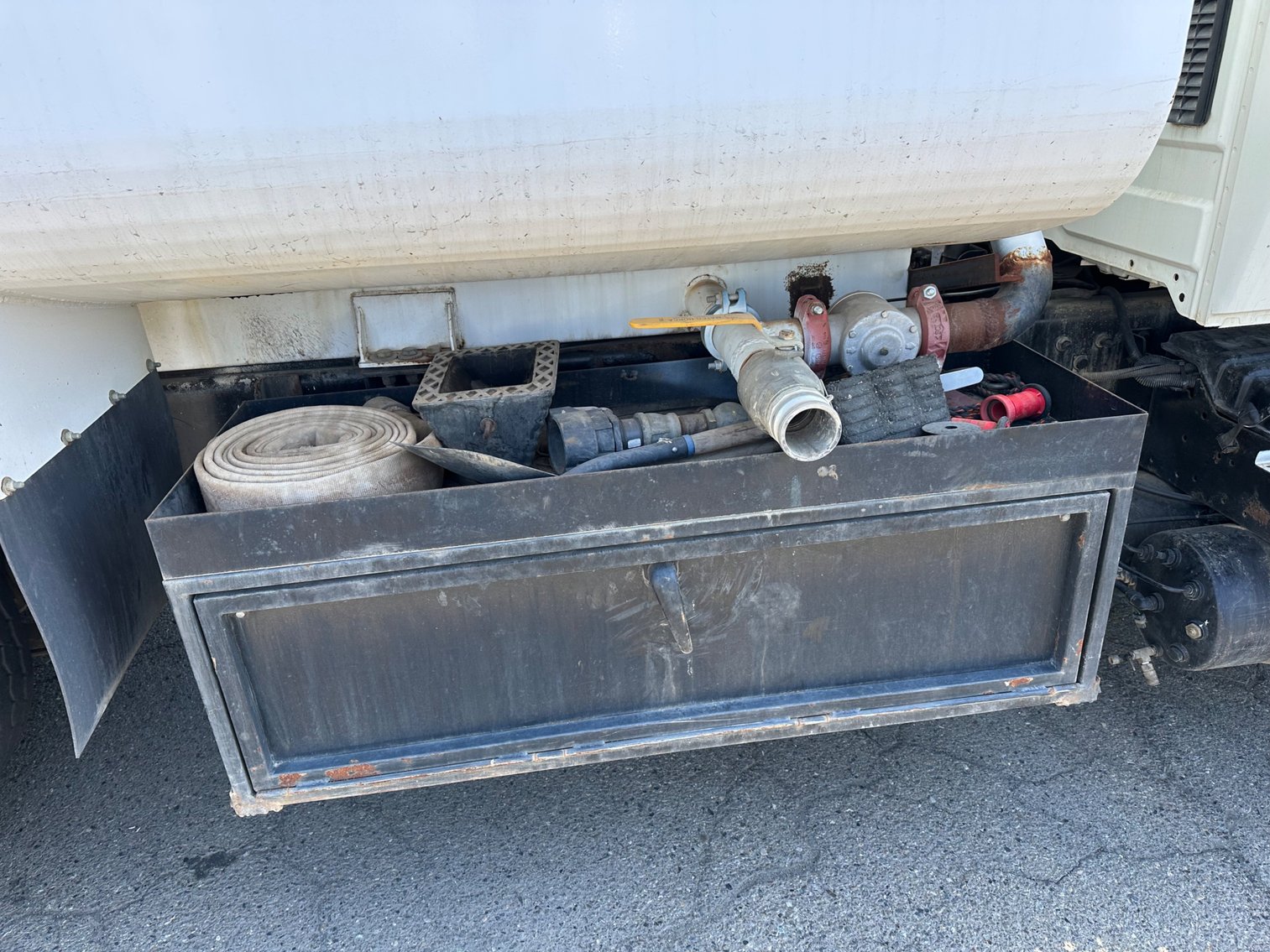 Image for 2012 International 4400 T/A 4000 Gallon Water Truck