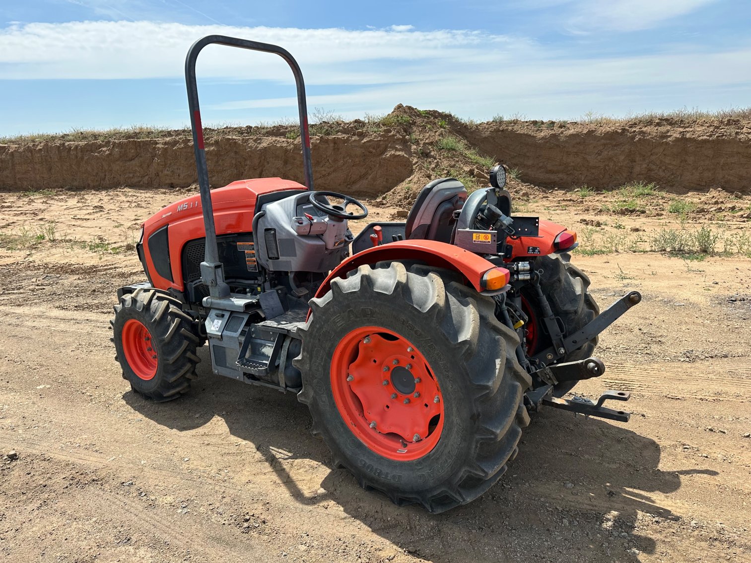 Image for 2018 Kubota M5-111 4wd Tractor