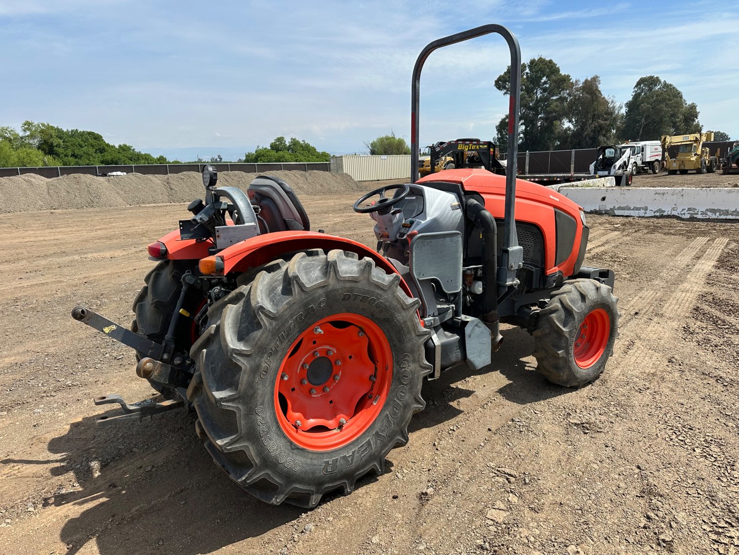 Image for 2018 Kubota M5-111 4wd Tractor