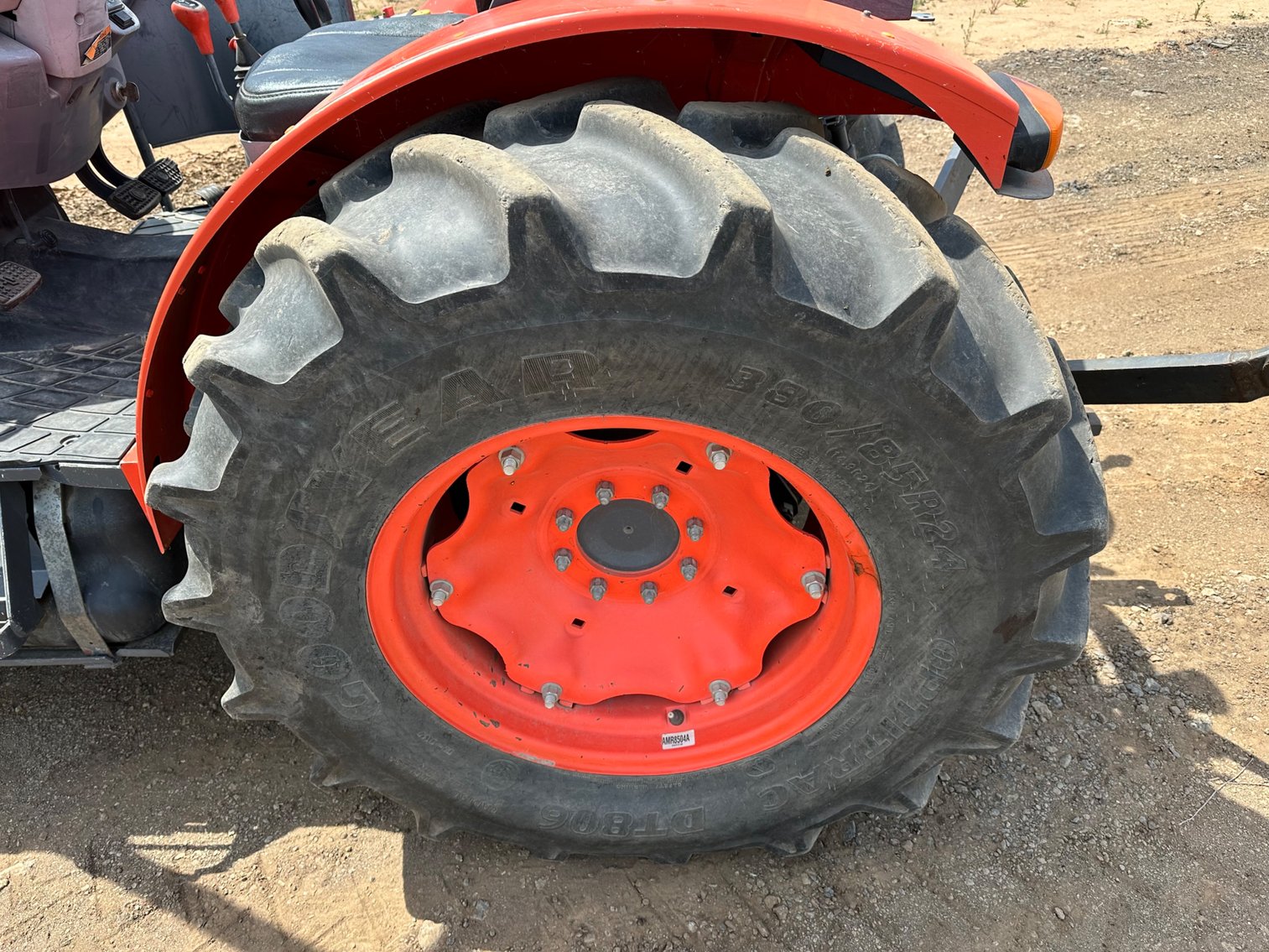 Image for 2018 Kubota M5-111 4wd Tractor