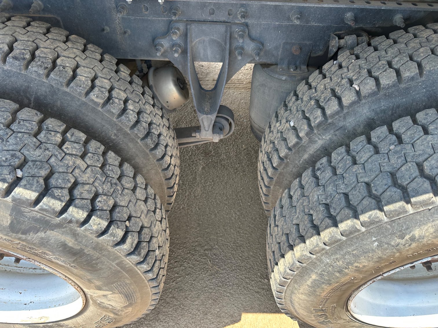 Image for 2013 International 8600 T/A Dump Truck