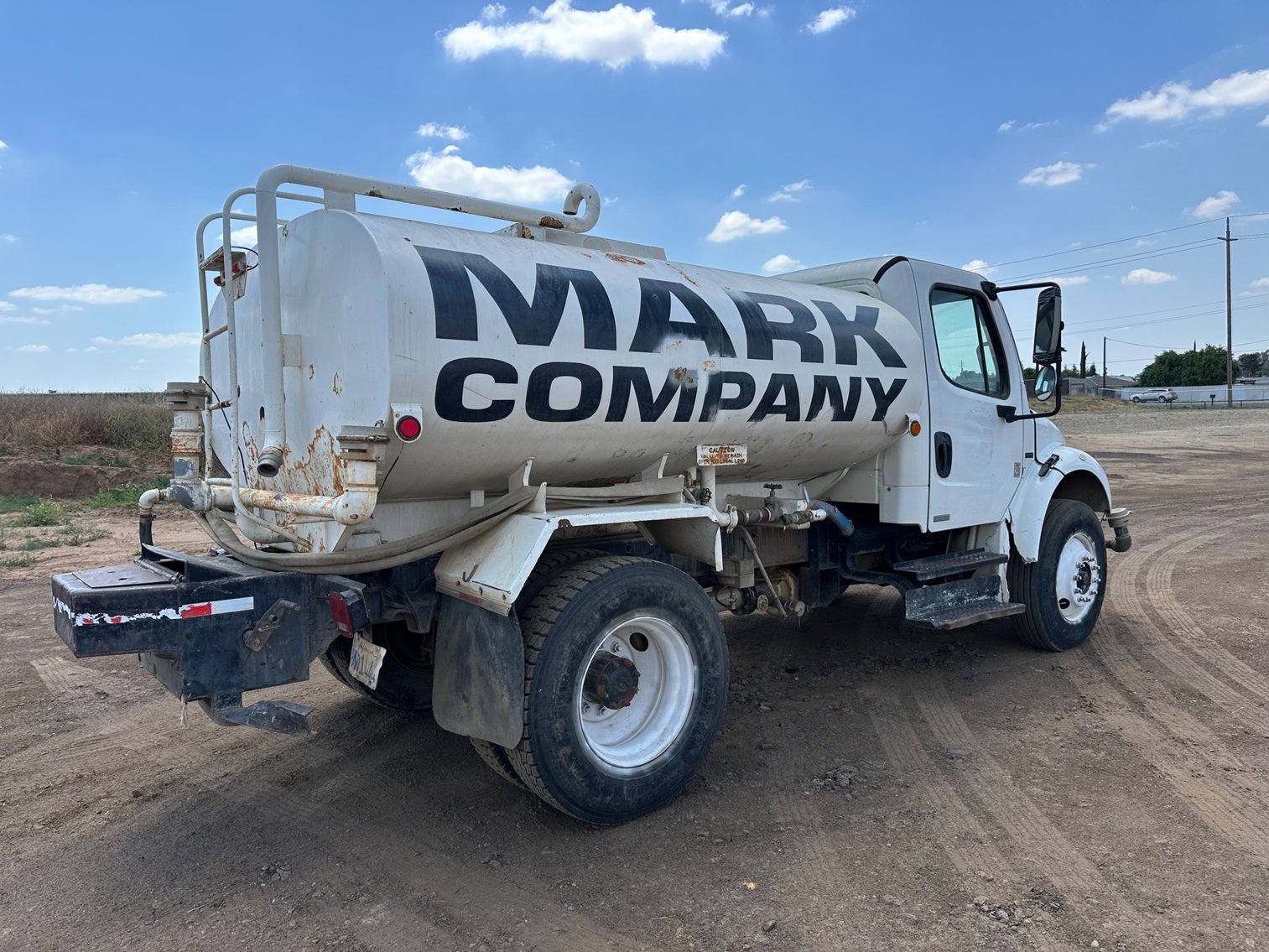 Image for 2007 Freightliner M2 2000 Gallon Water Truck