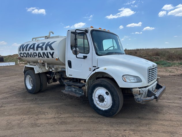 Image for 2007 Freightliner M2 2000 Gallon Water Truck