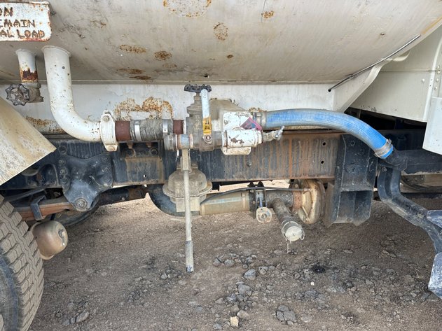 Image for 2007 Freightliner M2 2000 Gallon Water Truck