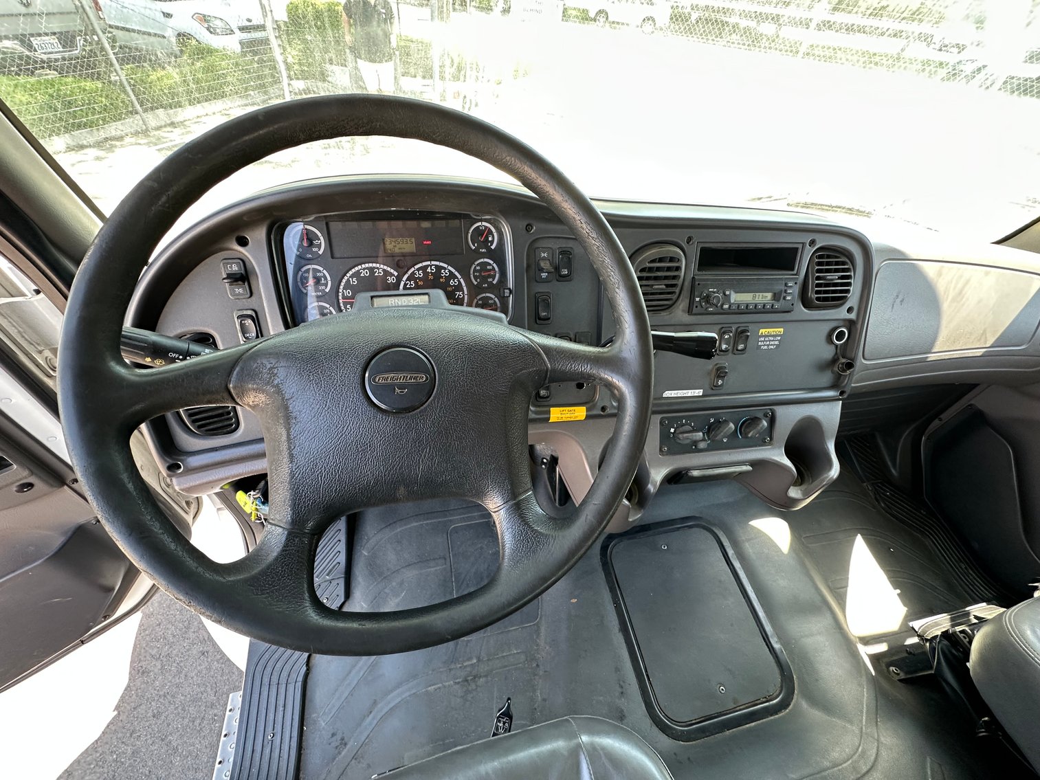 Image for 2008 Freightliner M2 Cab and Chassis