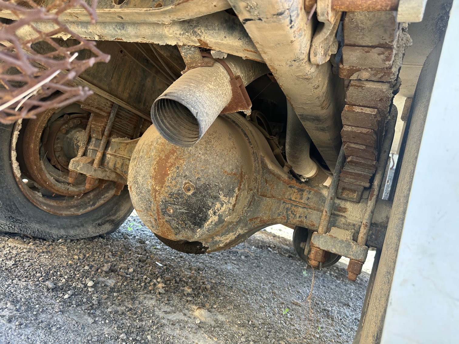 Image for 1987 International F2375 2000 Gallon Water Truck