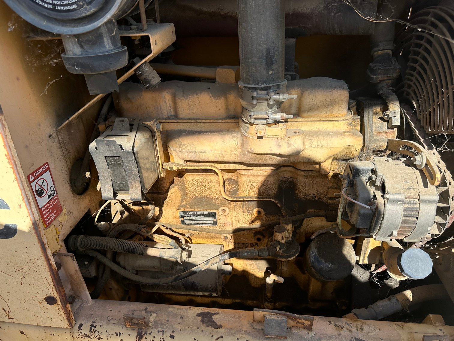 Image for John Deere 482C Rough Terrain Forklift