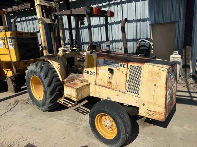 Image for John Deere 482C Rough Terrain Forklift