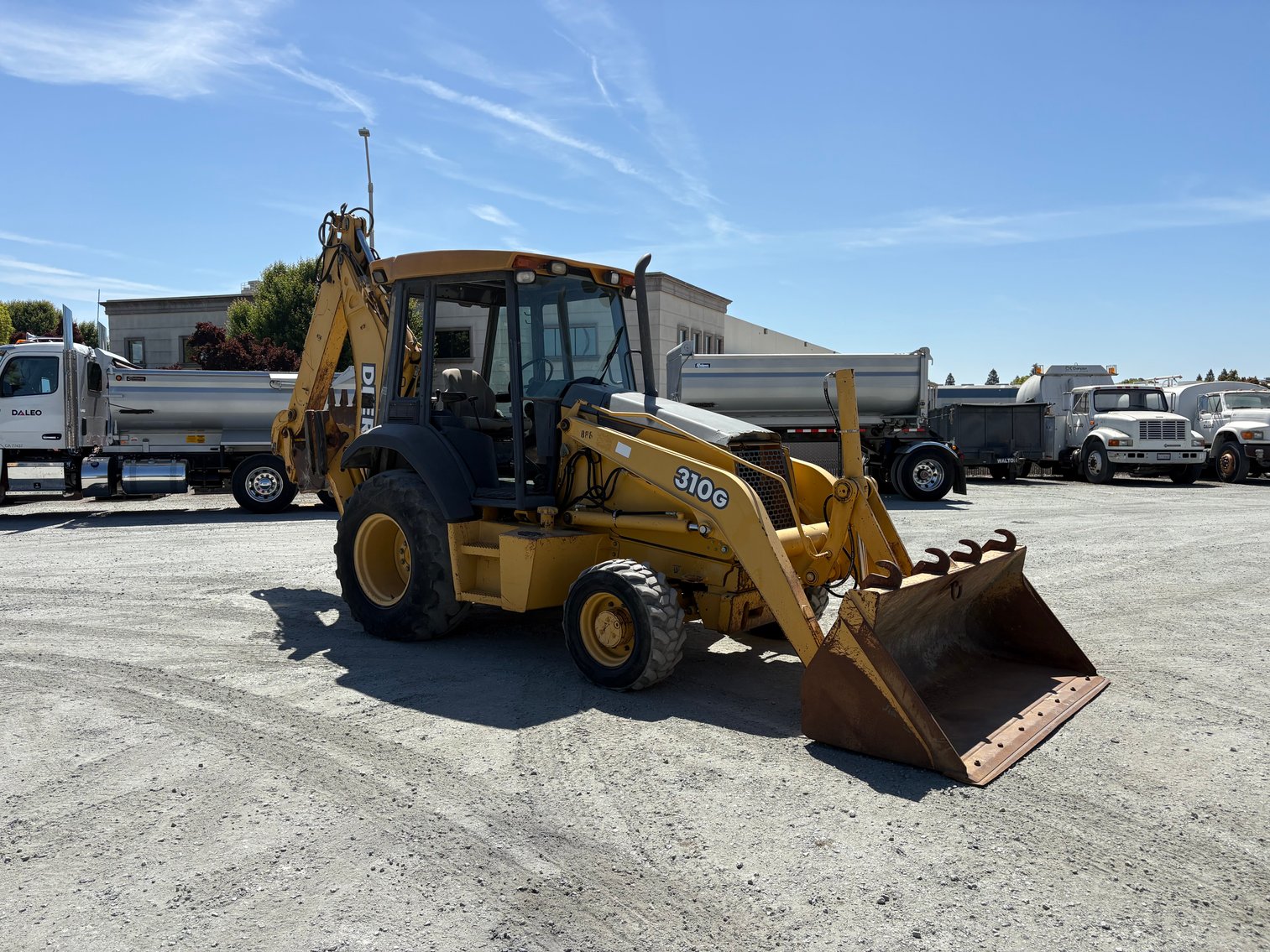 Image for 2002 John Deere 310G