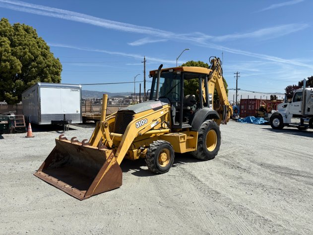 Image for 2002 John Deere 310G