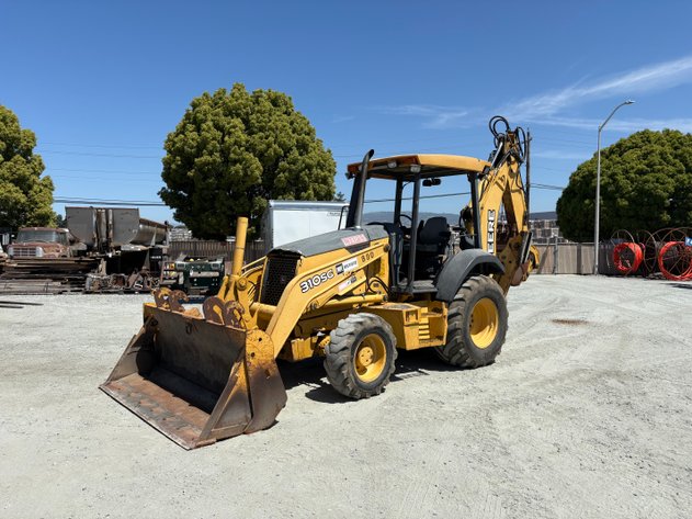 Image for 2005 John Deere 310SG