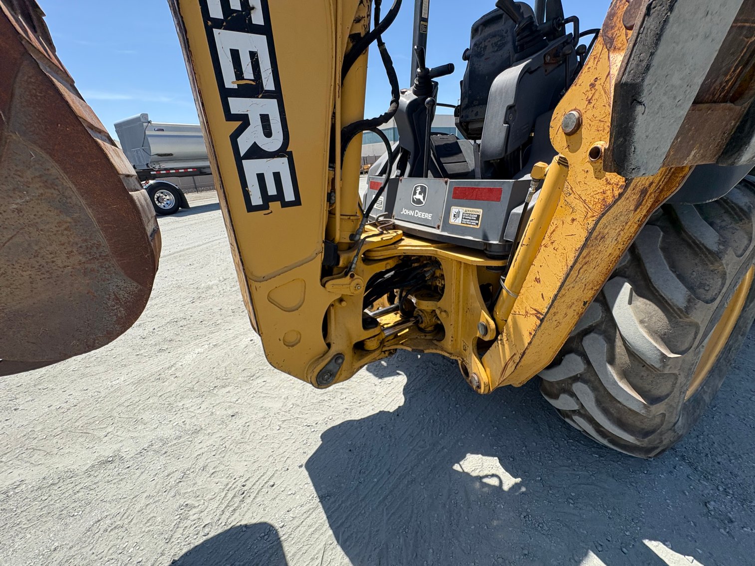 Image for 2005 John Deere 310SG