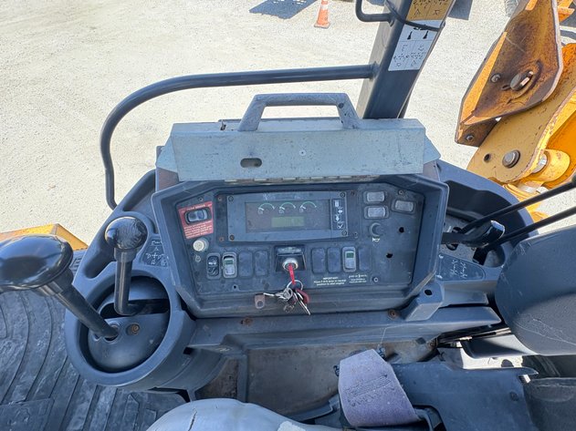 Image for 2005 John Deere 310SG