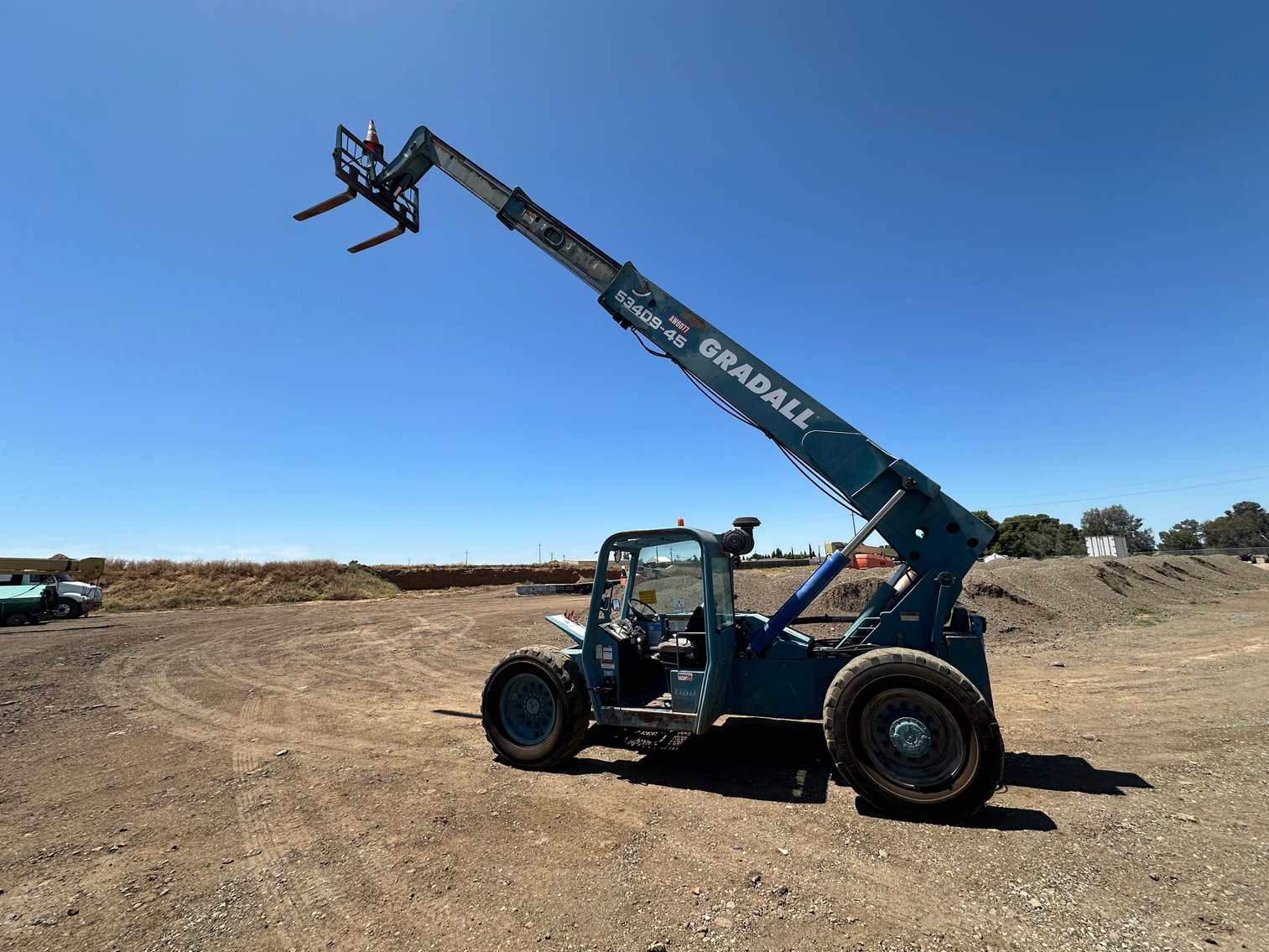 Image for 2000 Gradall 534D9-45