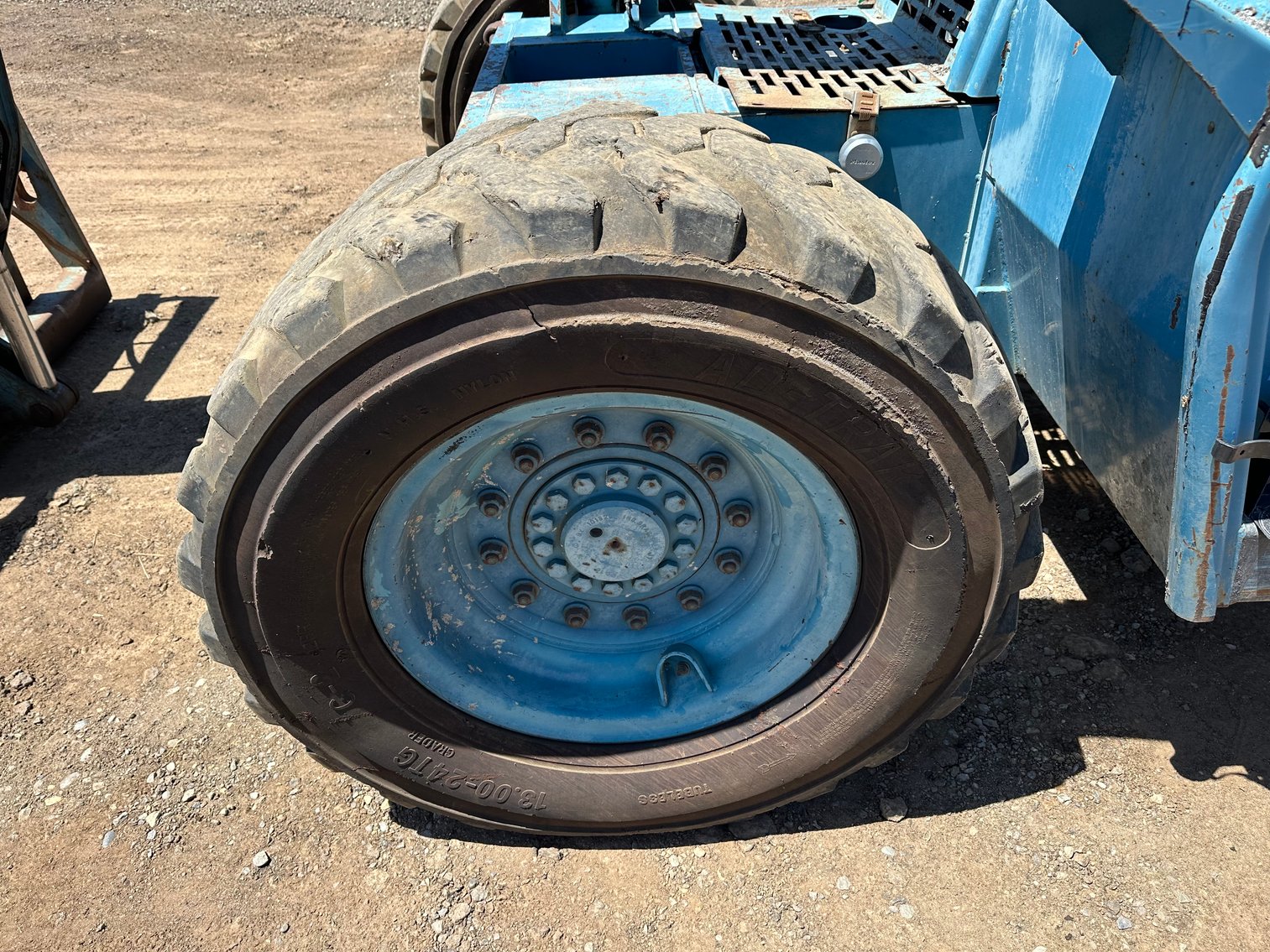 Image for 2000 Gradall 534D9-45