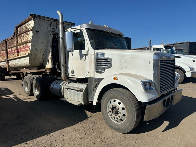 Image for 2011 Freightliner Coronado 122SD