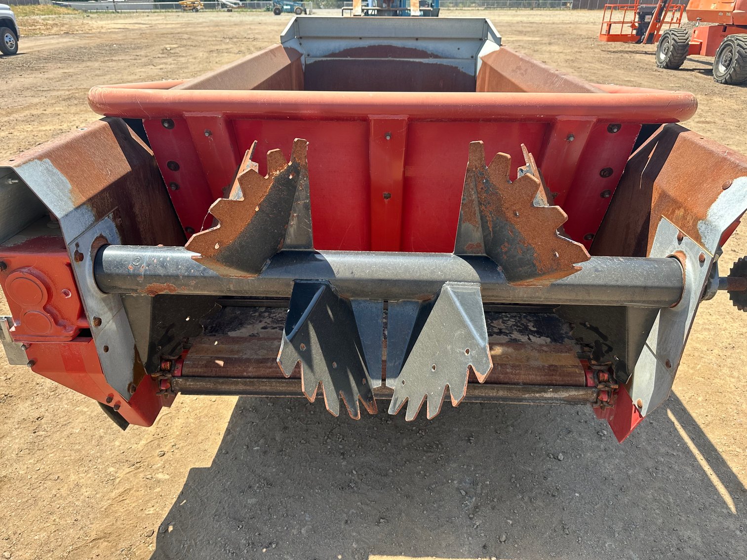 Image for H&S S2117 175 BU Manure Spreader