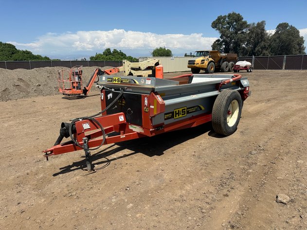 Image for H&S S2117 175 BU Manure Spreader
