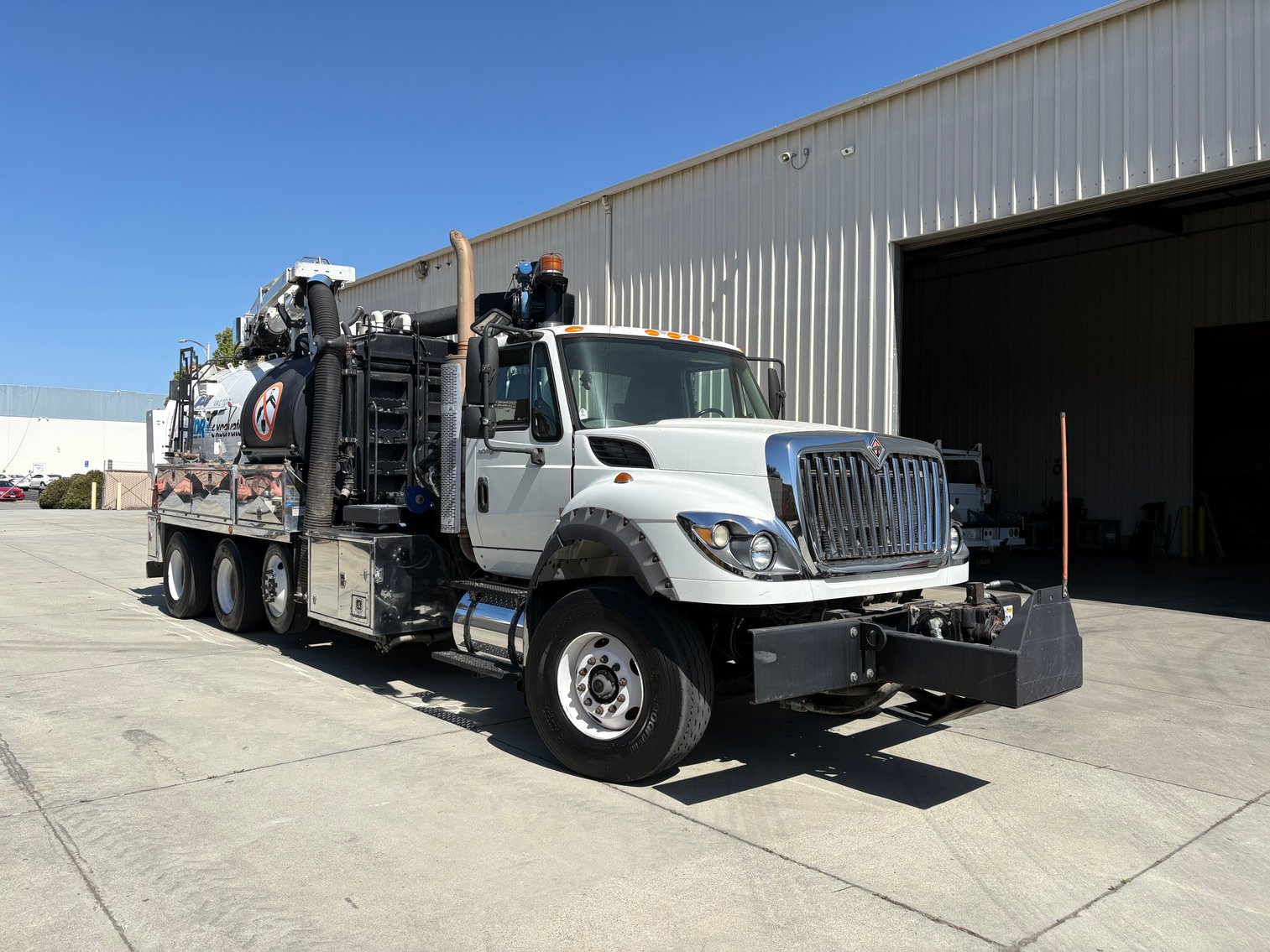 Image for 2013 International 7600 SBA Vac Truck