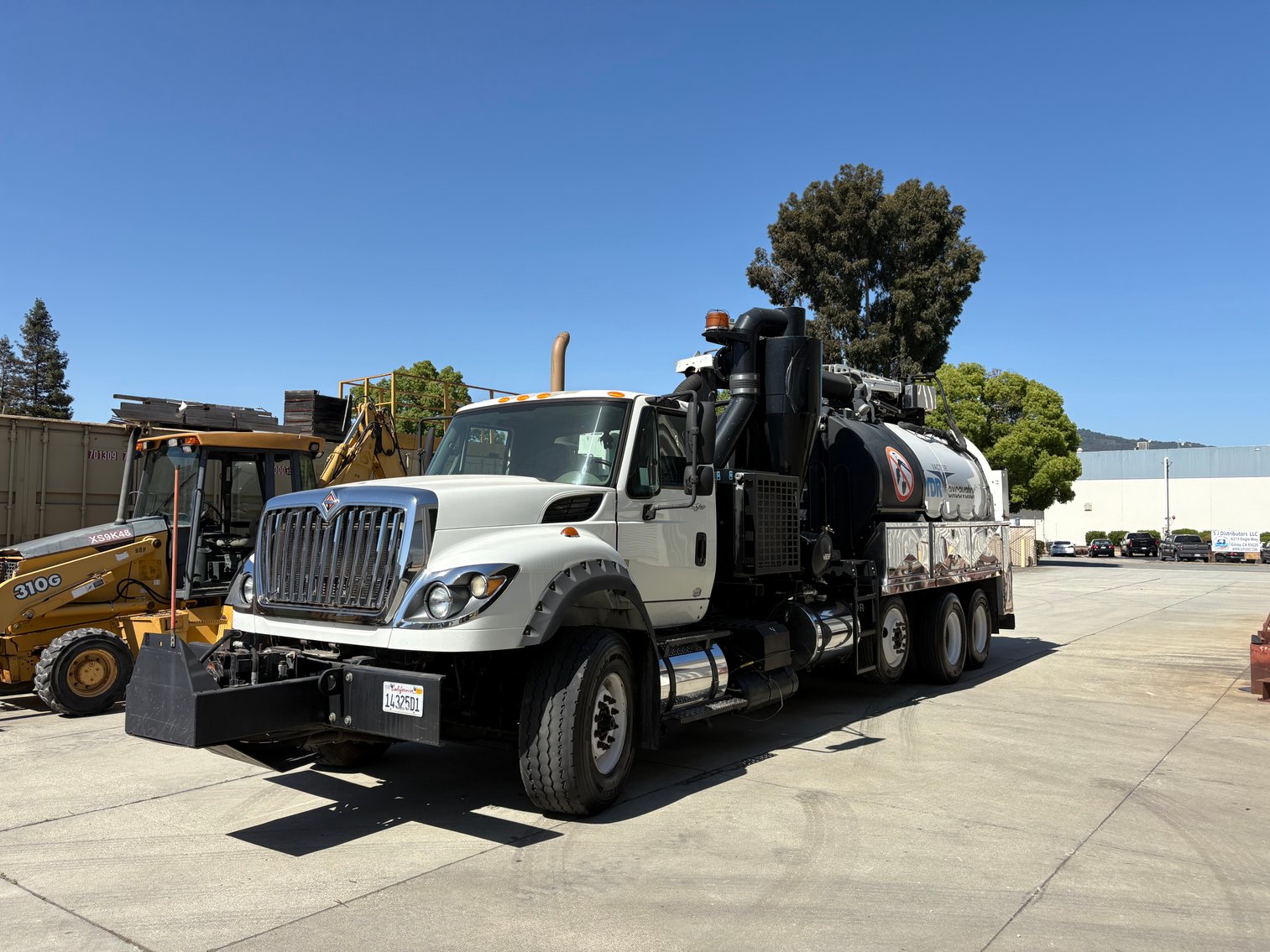 Image for 2013 International 7600 SBA Vac Truck