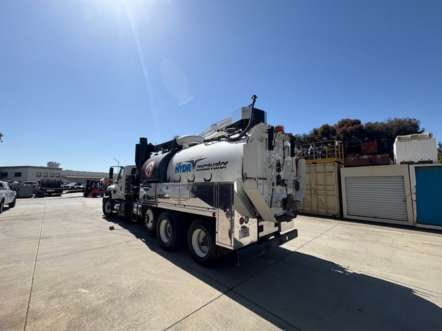 Image for 2013 International 7600 SBA Vac Truck