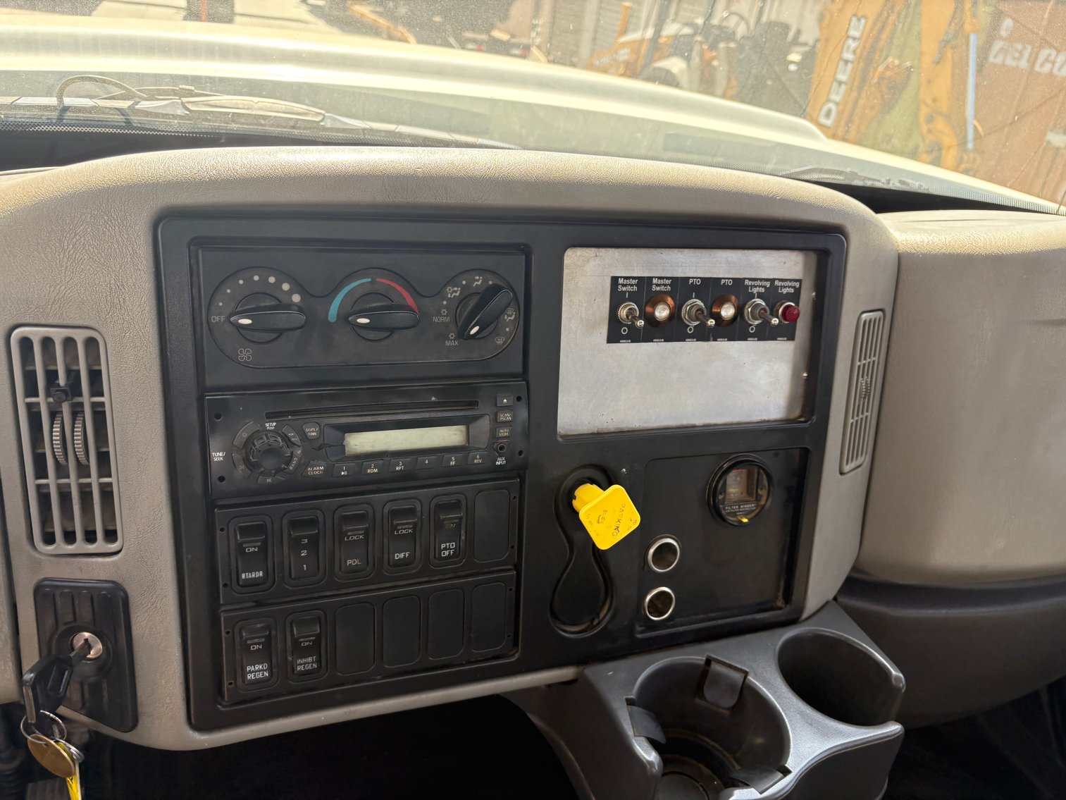 Image for 2013 International 7600 SBA Vac Truck