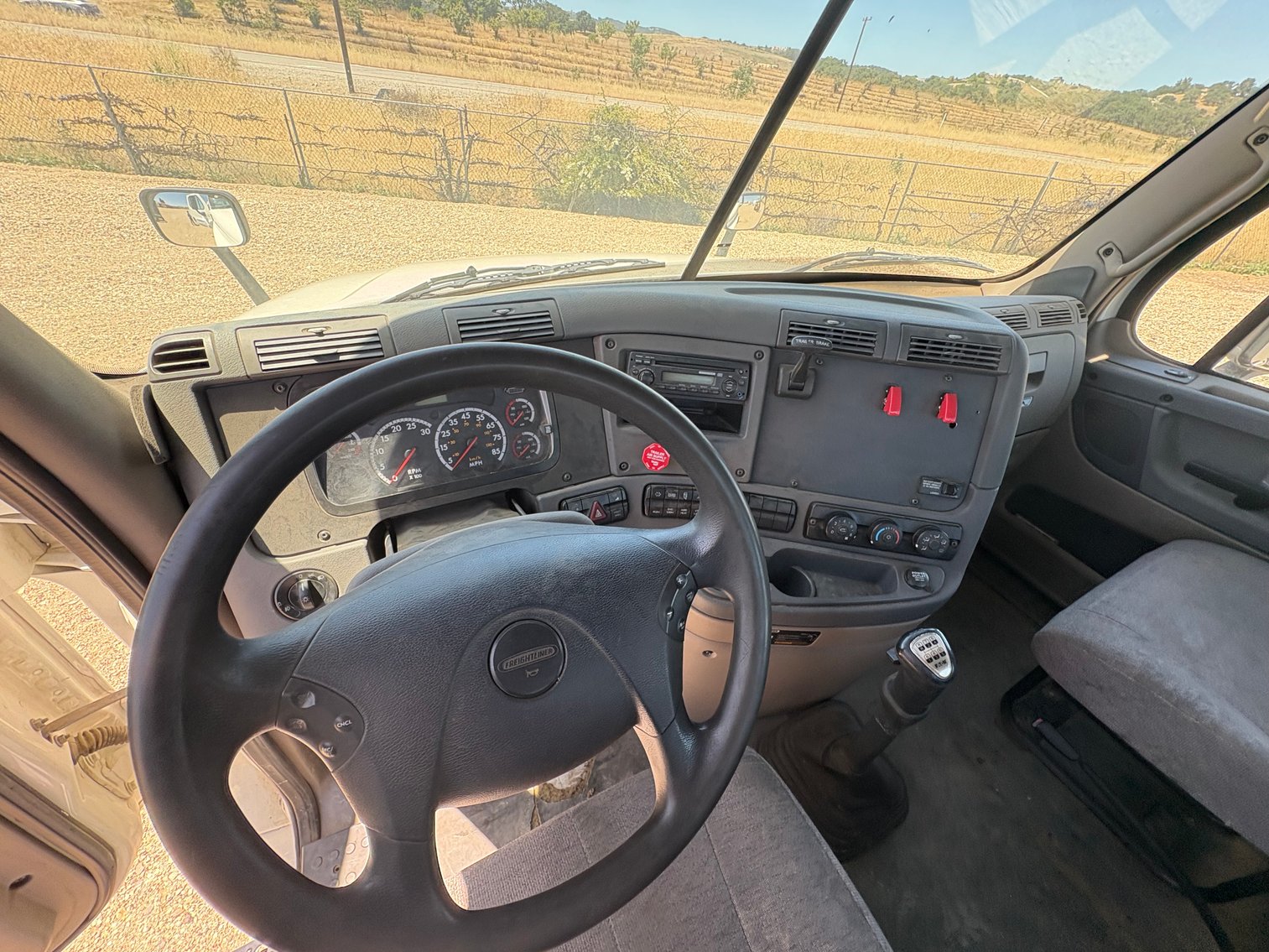 Image for 2012 Freightliner Cascadia S/A Truck Tractor