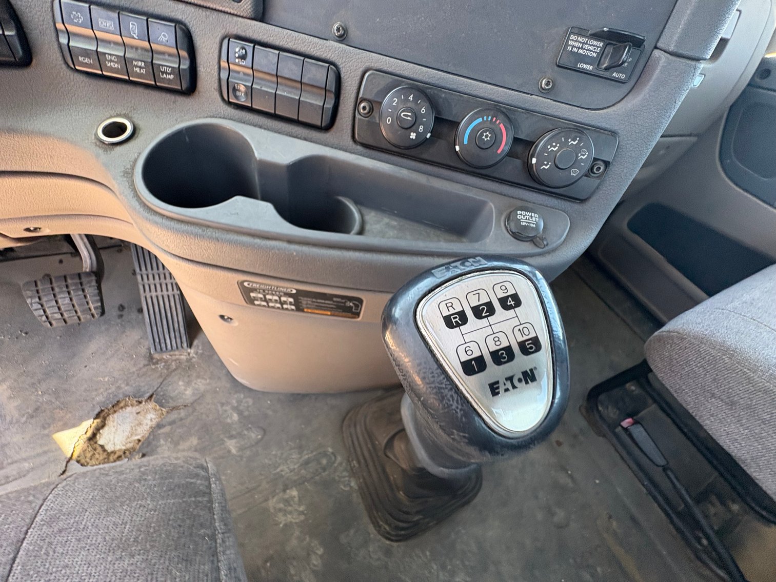 Image for 2012 Freightliner Cascadia S/A Truck Tractor