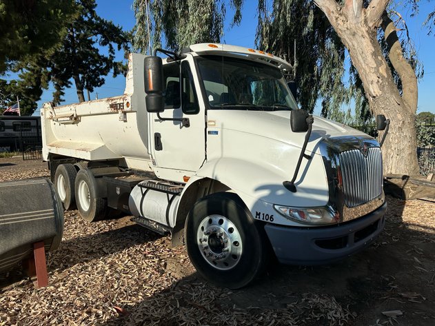 Image for 2013 International 8600 T/A Dump Truck