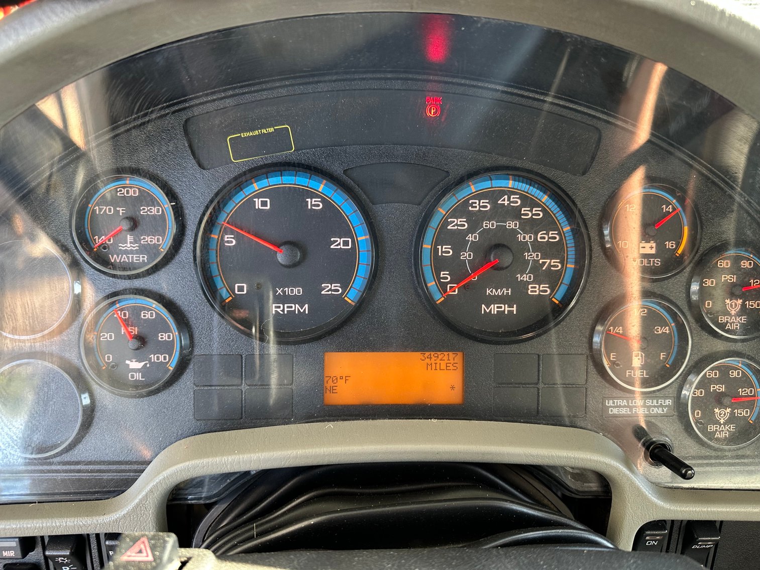 Image for 2013 International 8600 T/A Dump Truck