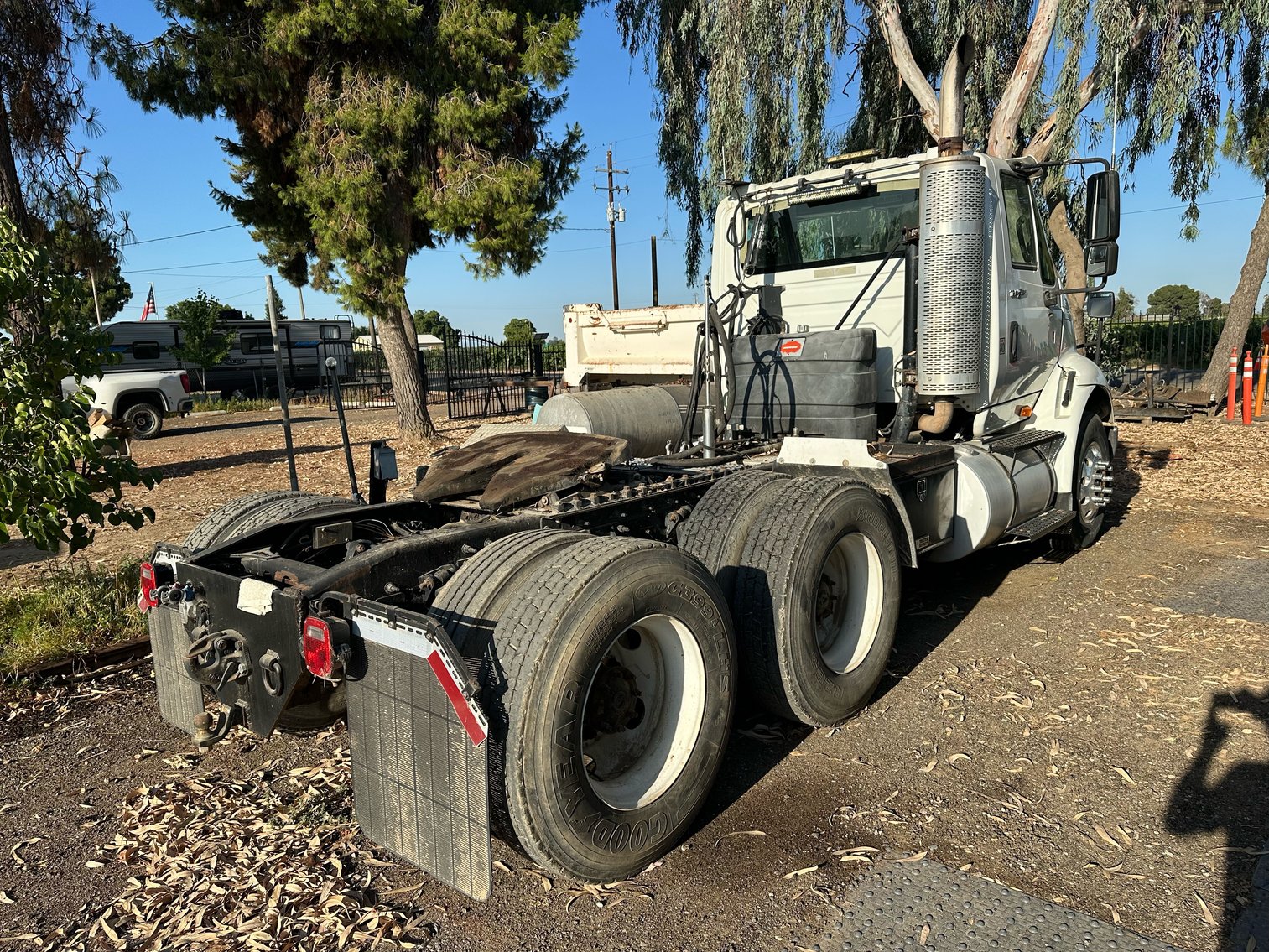 Image for 2013 International 8600 T/A Day Cab