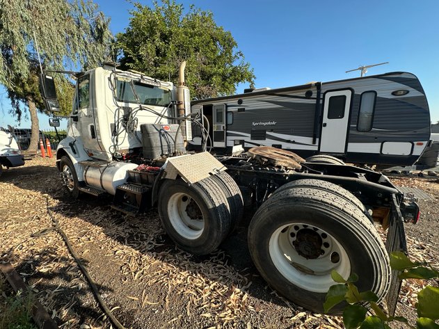 Image for 2013 International 8600 T/A Day Cab