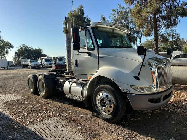 Image for 2013 International 8600 T/A Day Cab