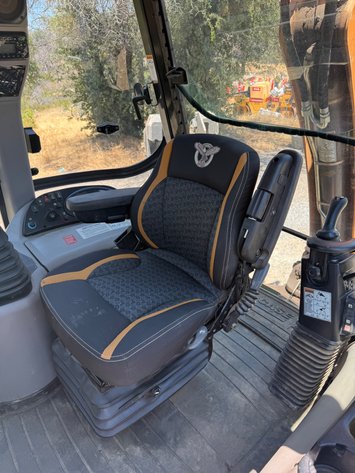 Image for 2020 Case 580 Super N WT