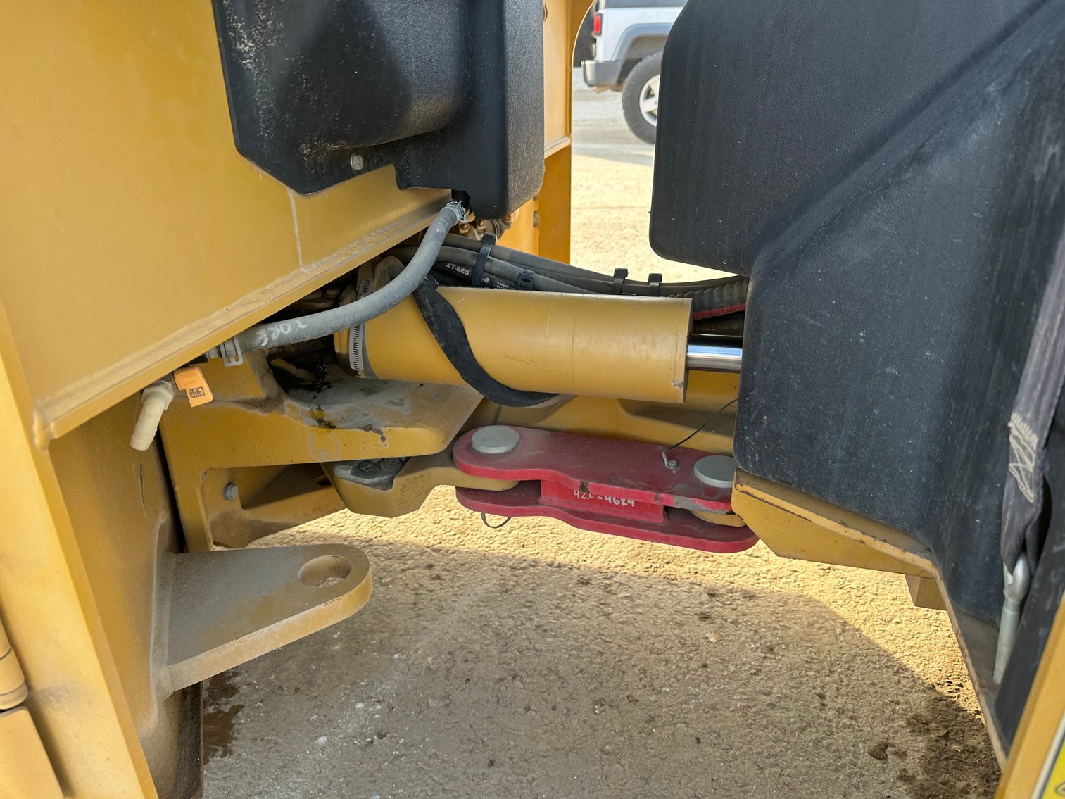 Image for 2018 Caterpillar CB7