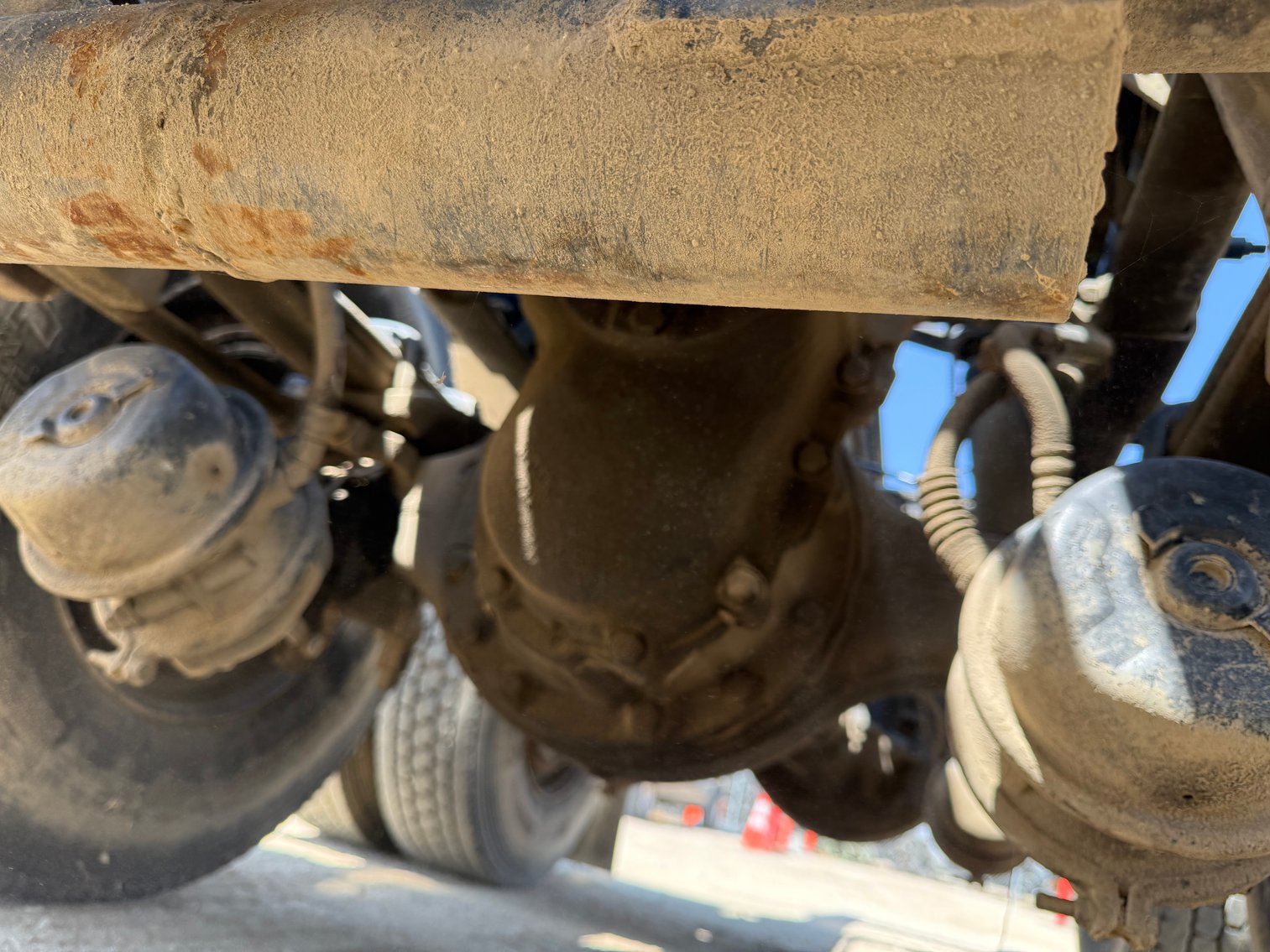 Image for 2012 Peterbilt 348 T/A Roll-Off Truck