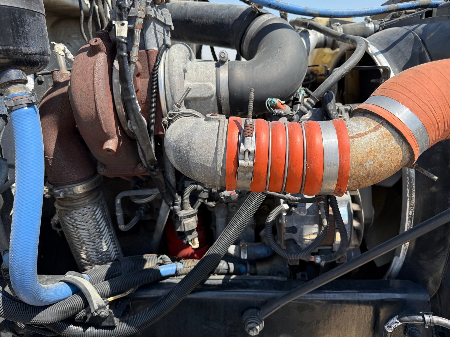 Image for 2012 Peterbilt 348 T/A Roll-Off Truck