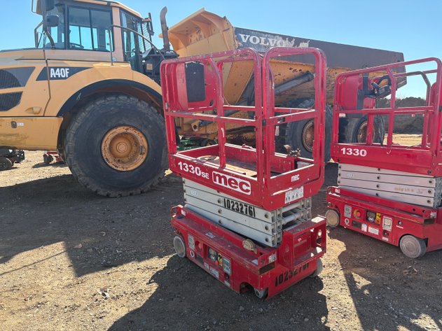 Image for 2018 MEC 1330SE Scissor Lift