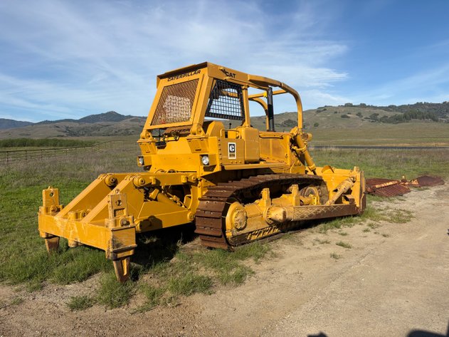 Image for Cat D7G w/ Brush Rake