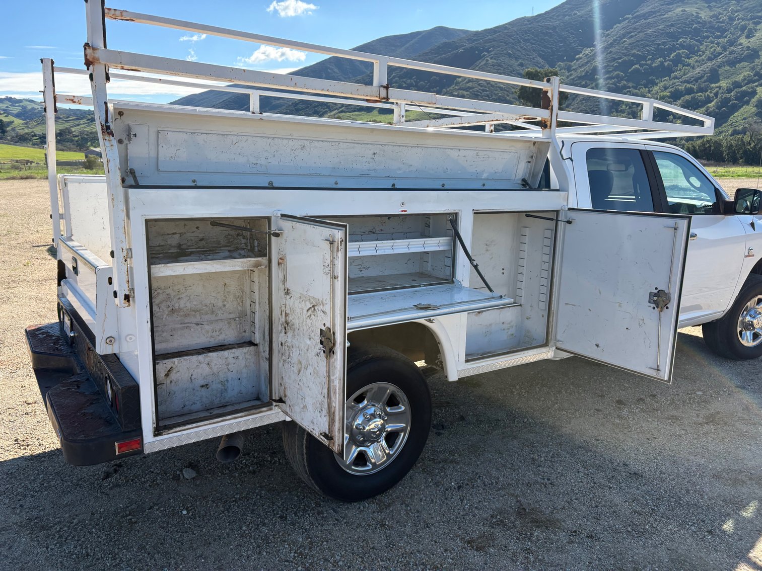 Image for 2013 Ram 3500 4X4 Utility Truck