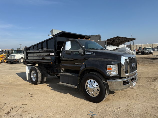 Image for 2018 Ford F650 S/A Dump Truck