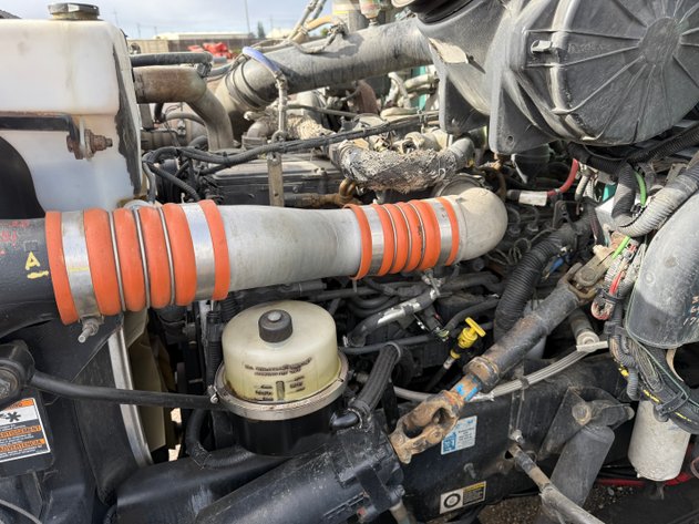 Image for 2012 Peterbilt 337 S/A Flatbed Truck